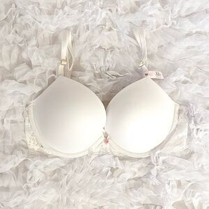 𝜗𝜚victoria’s secret smooth & lace push up bra𝜗𝜚